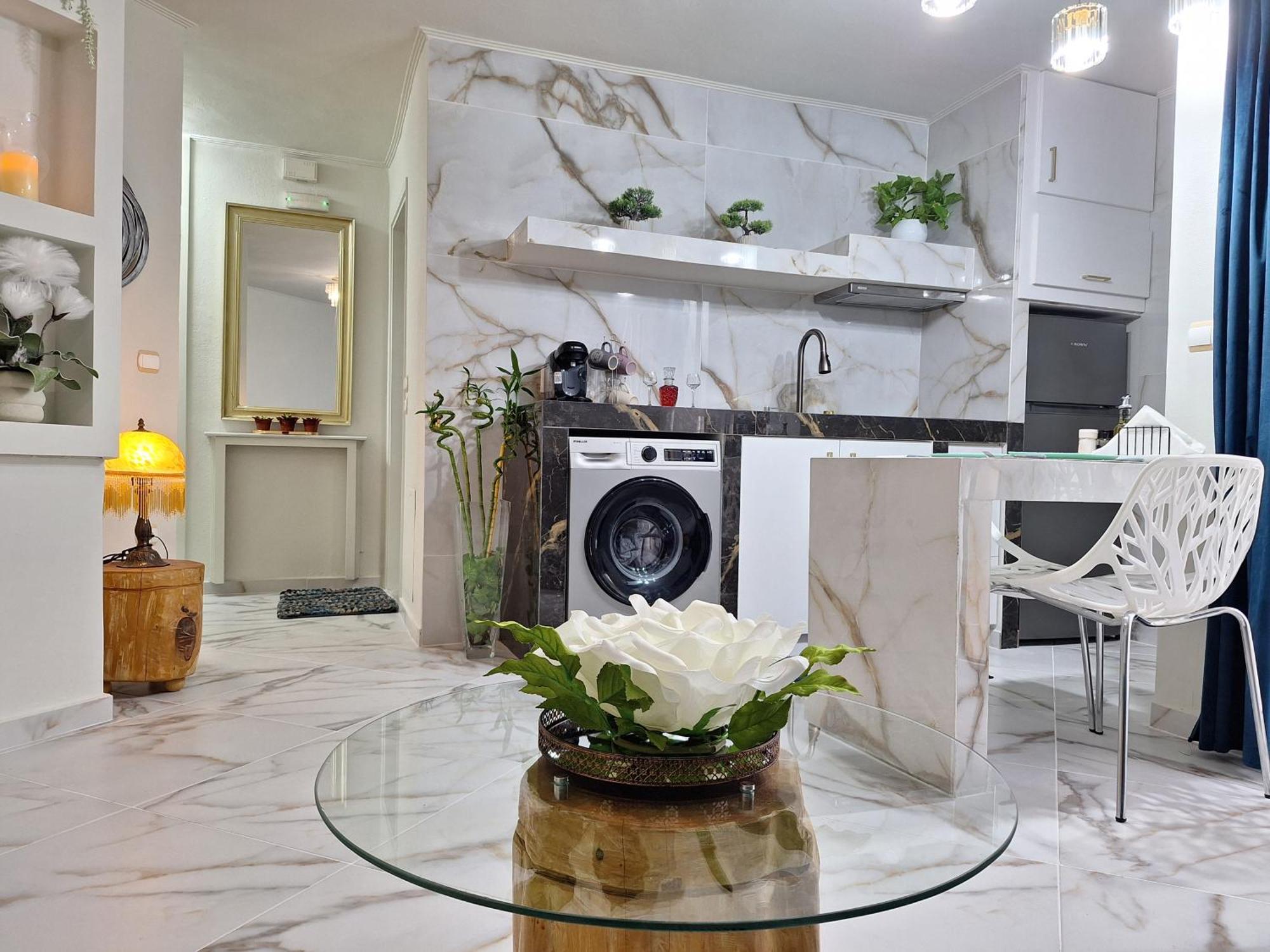 Modern Quiet Apartment In The Center Of Rhodes Rhodes City エクステリア 写真